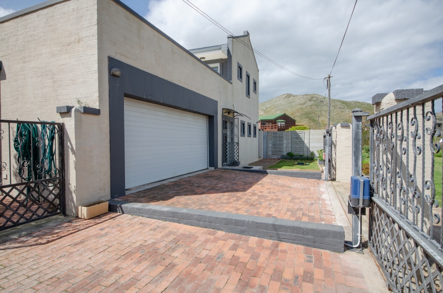 3 Bedroom Property for Sale in Pringle Bay Western Cape